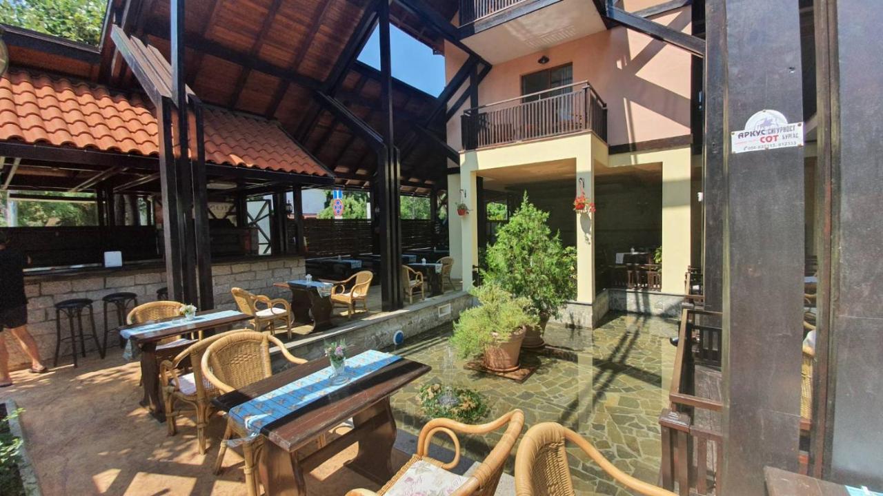 Hotel Bora